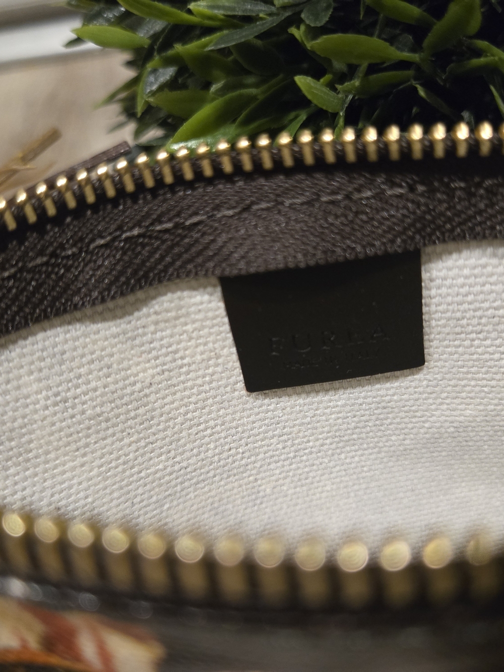 Furla RARE The OZ Wristlet - Picture 8 of 8